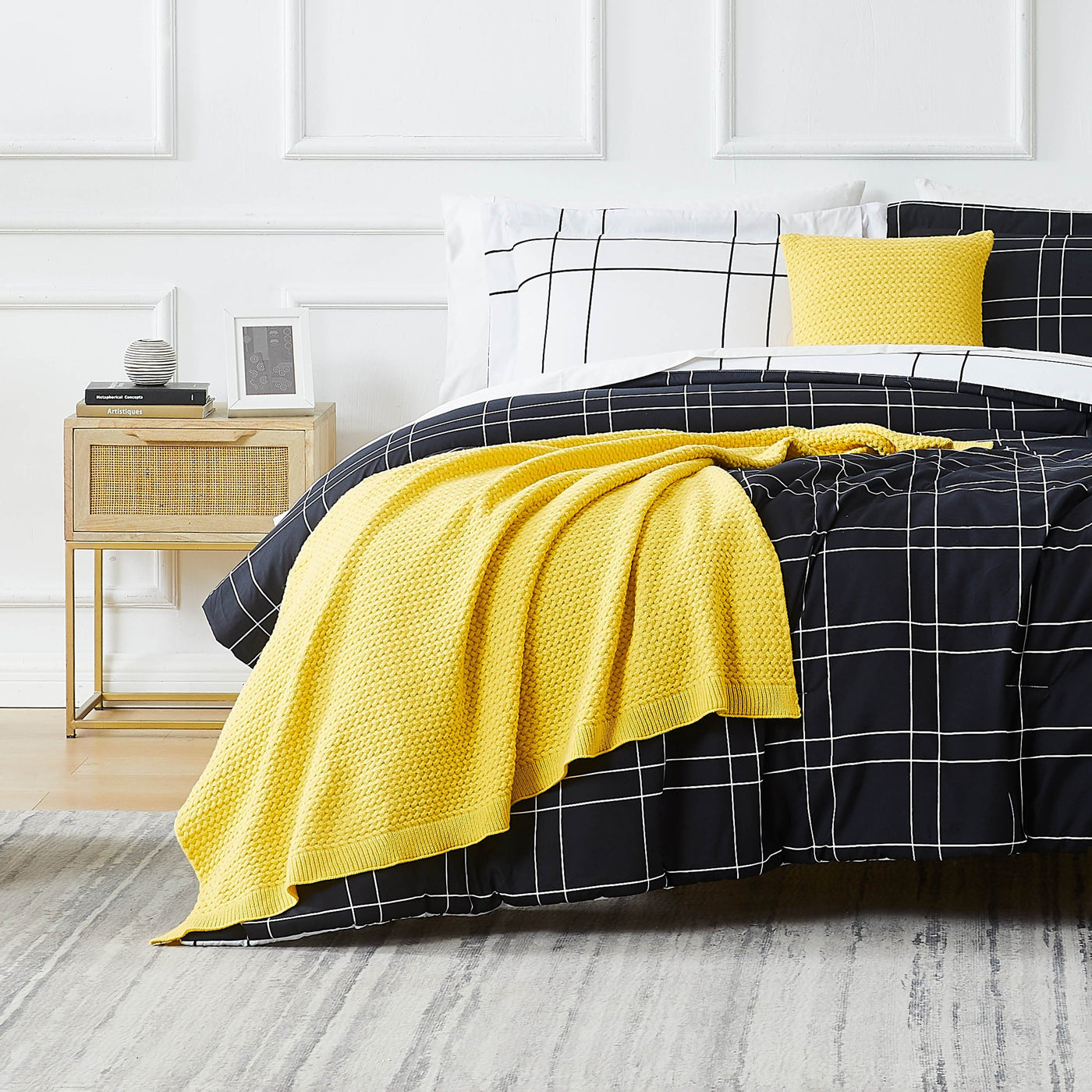 Front View of Urban Grid 5-Piece Duvet Cover Set in black#color_urban-grid-black