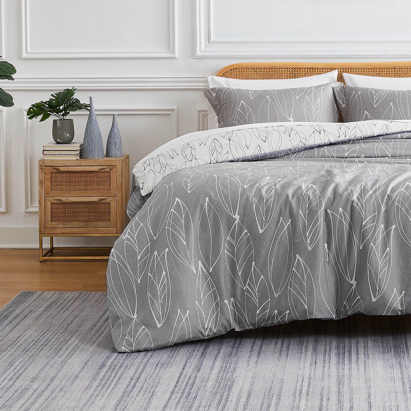 Front View of Contemporary Leaves Reversible Comforter Set in Grey#color_contemporary-leaves-grey