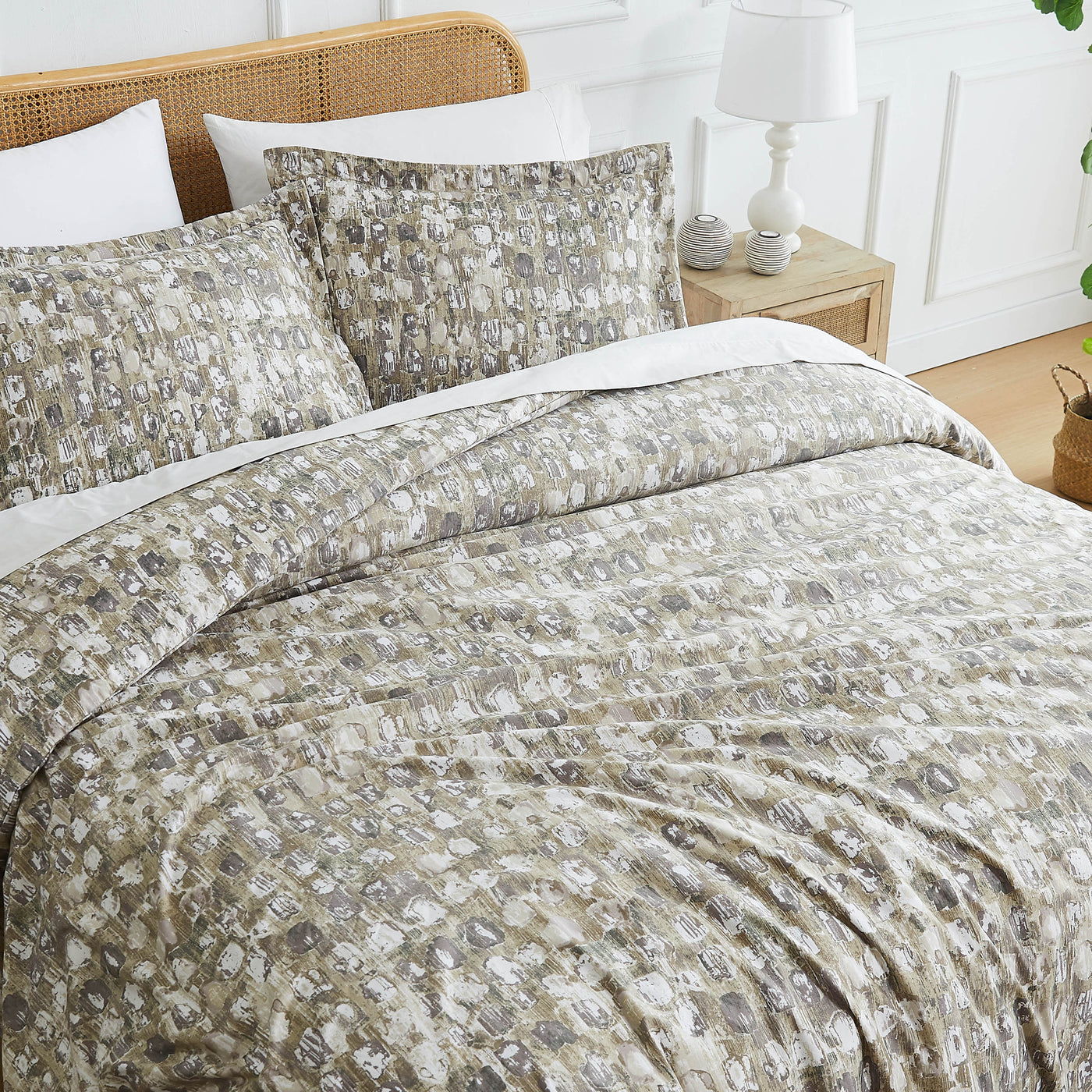 Top View of Rhythm Oversized Comforter Set in taupe#color_rhythm-taupe