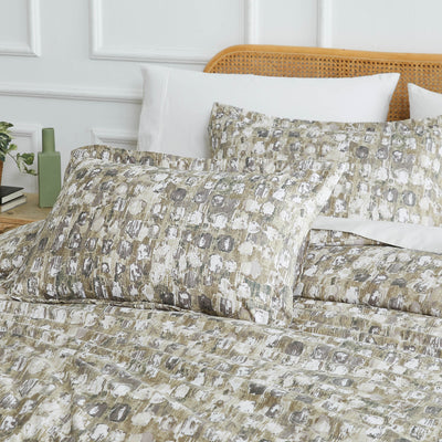 Detail Image Shams of Rhythm Oversized Comforter Set in taupe#color_rhythm-taupe