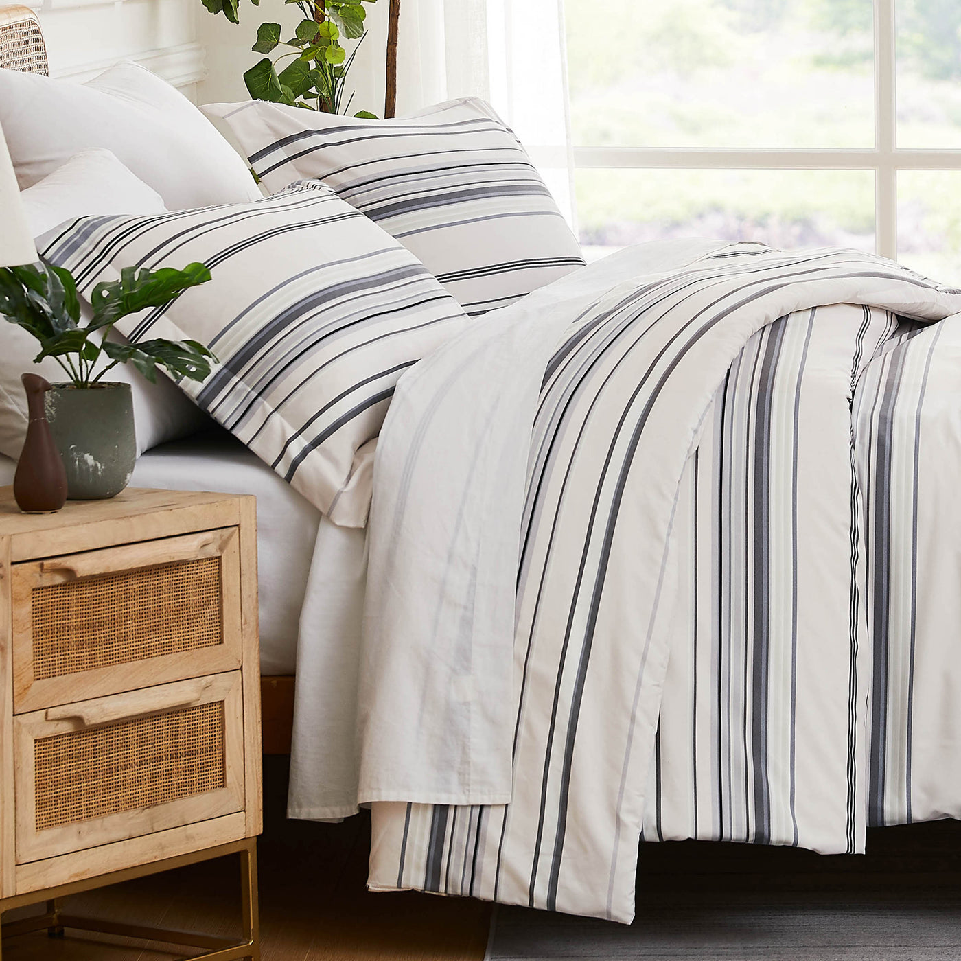 Side View of Malibu Dreams Comforter Set in Grey#color_malibu-dreams-grey