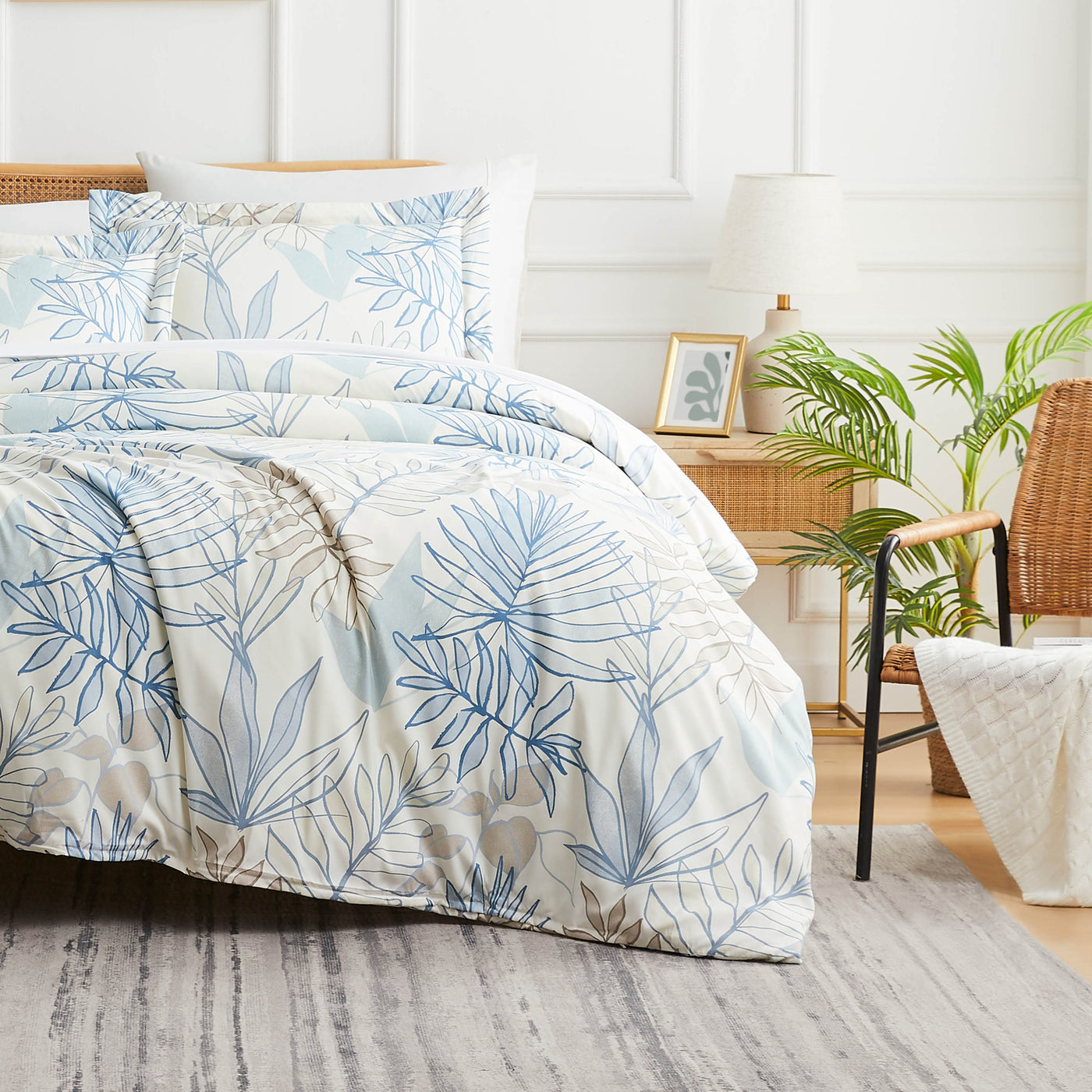 Front View of Palm Leaf Comforter in blue#color_palm-leaf-blue
