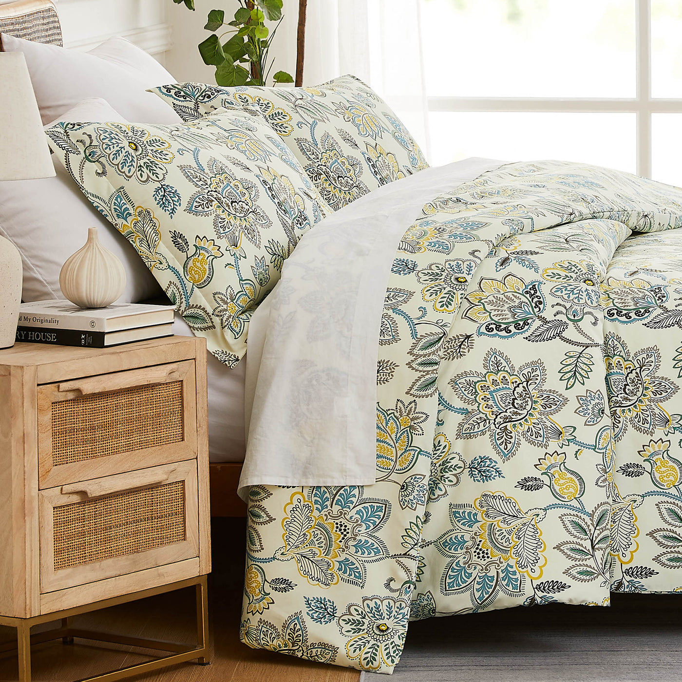 Side View of Global Paisley Comforter Set in Cream#color_global-paisley-cream