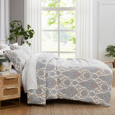 Side View of Majestic Paisley Duvet Cover Set in Aqua#color_majestic-paisley-aqua