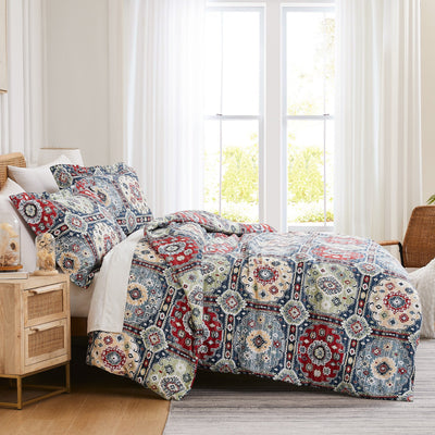 Side View of Kilim Oversized Duvet Cover Set in multi-colored#color_kilim-multi-colored