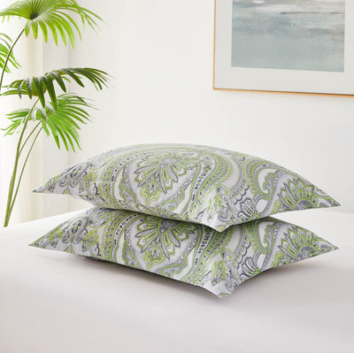 Detailed Shams Image of Sing to Me Duvet Cover Set in Green#color_sing-to-me-green