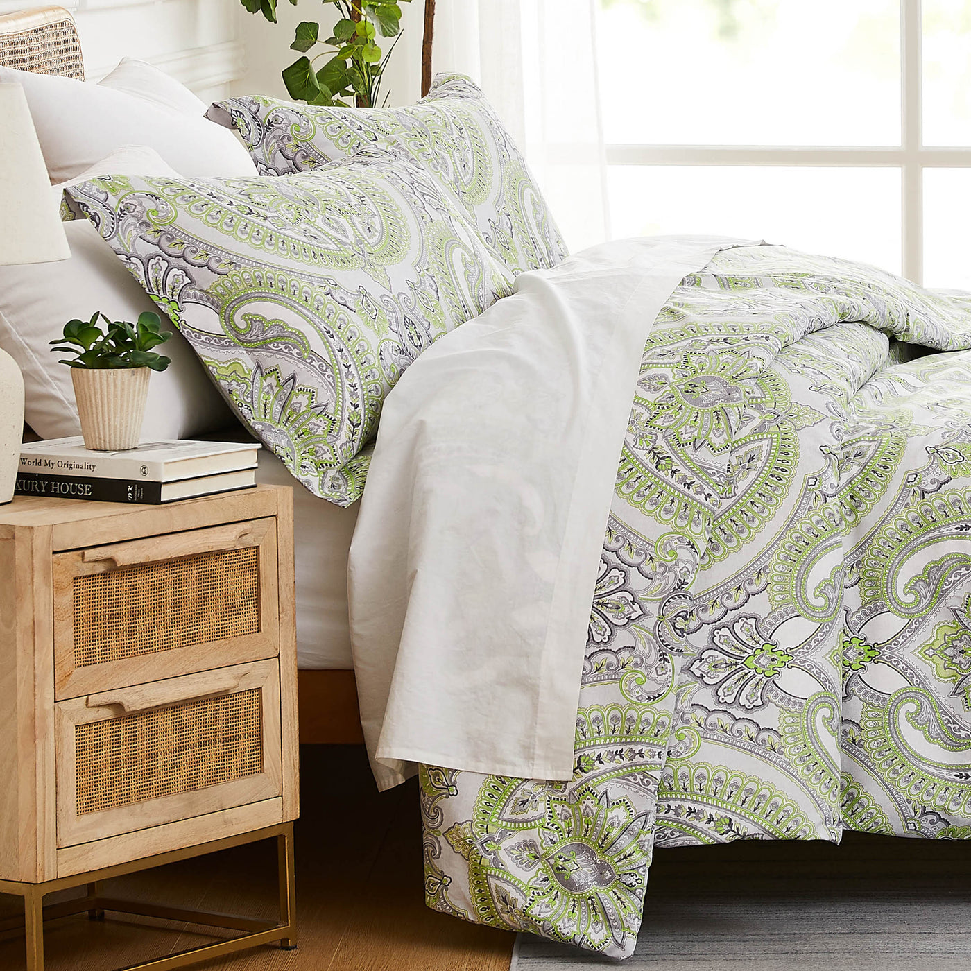 Side View of Sing to Me Duvet Cover Set in Green#color_sing-to-me-green