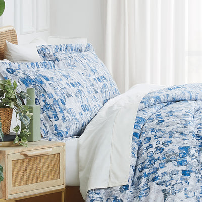 Side View of Rhythm Oversized Comforter Set in Blue#color_rhythm-blue