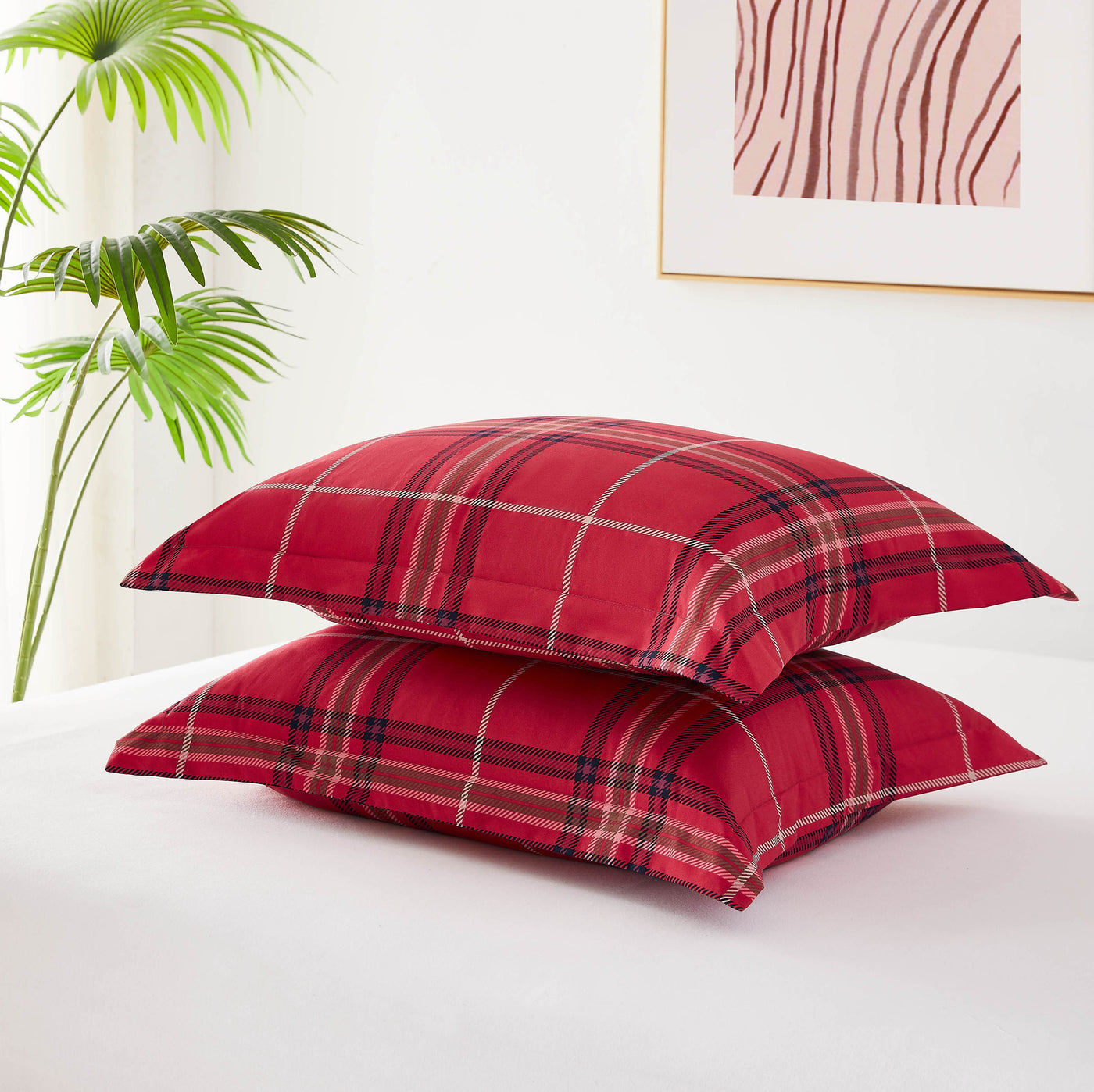 Detailed Shams Image of Purely Plaid Duvet Cover Set in Red#color_plaid-red.