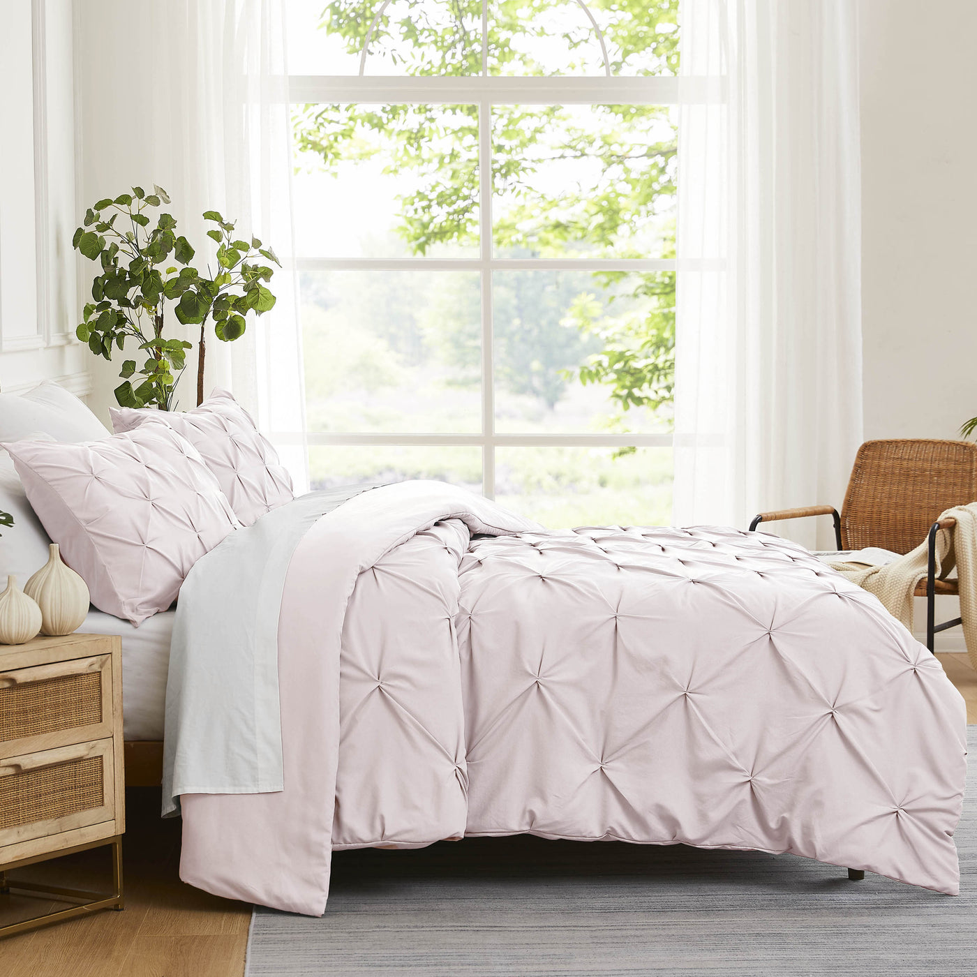 Side View of Pinch Pleated Pintuck Duvet Cover Set in Bone#color_pintuck-bone