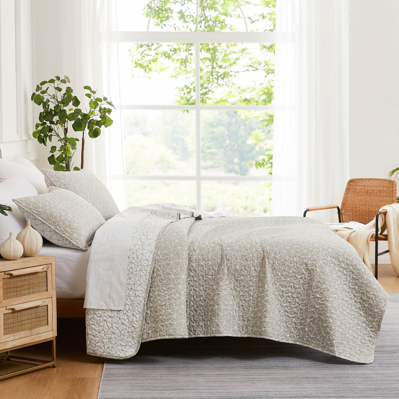 Side View of Lala Land Quilt Set in Taupe#color_lala-land-taupe