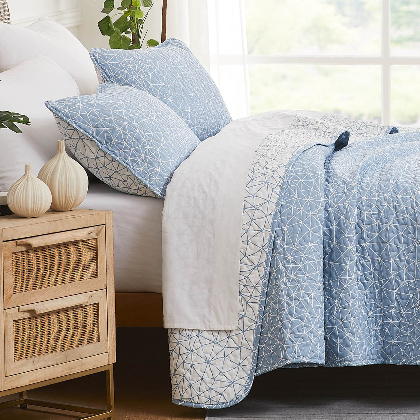 Side View of Lala Land Quilt Set in Blue#color_lala-land-blue