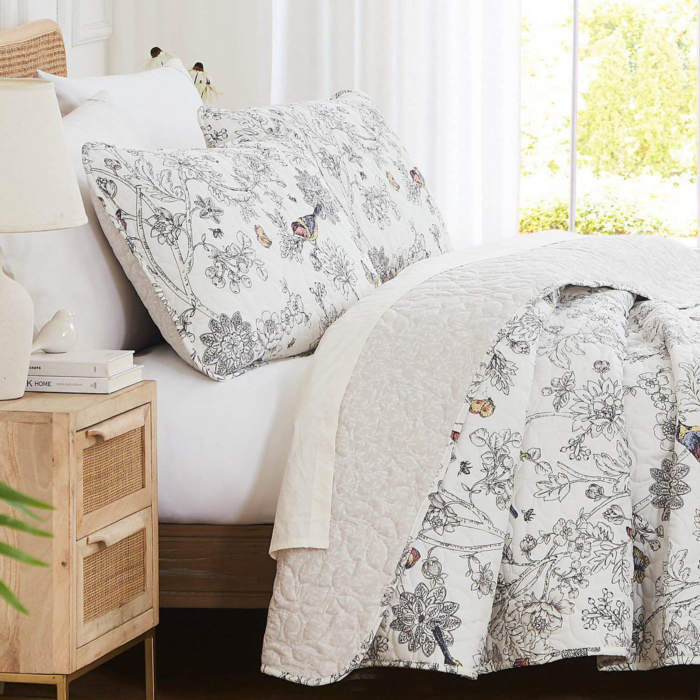 Side View of Bayberry Oversized Quilt Set#color_bayberry