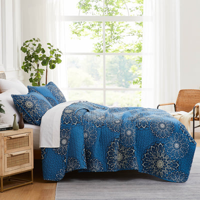 Side View of Dahlia Quilt Set in Blue#color_dahlia-aqua