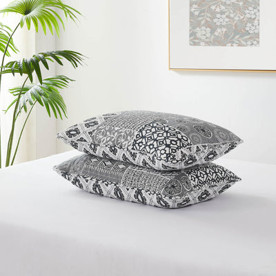 Detailed Shams Image of World Song Quilt Set in Grey#color_world-song-grey