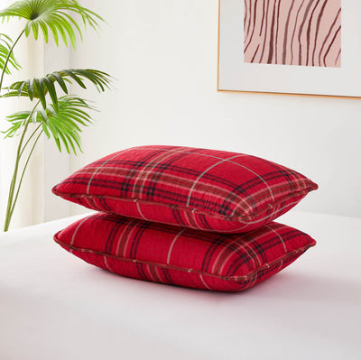 Detailed Shams Image of Purely Plaid Quilt Set in Red#color_purely-plaid-red