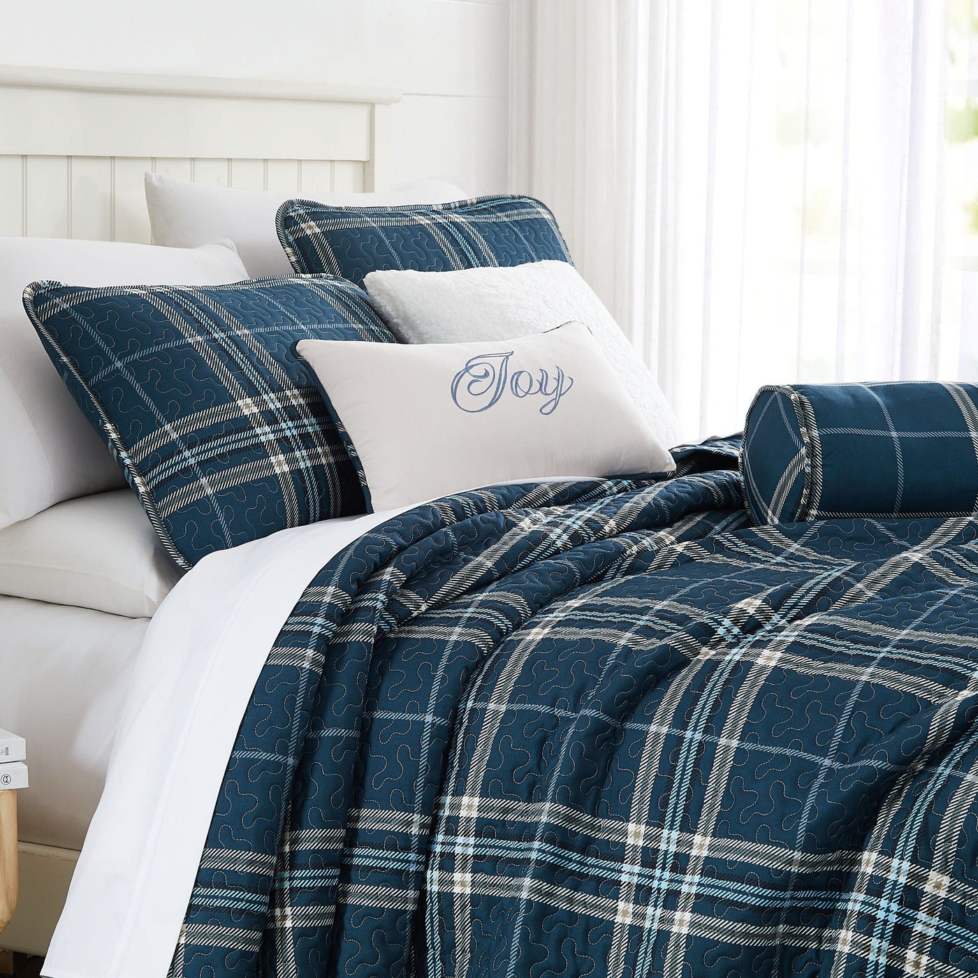 Side View of Vilano Plaid 6-Piece Quilt Bedding Set in Blue#color_plaid-blue