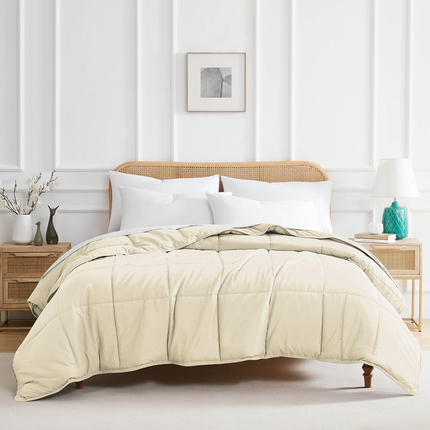 Front View of Down Alternative Comforter in off-white#color_off-white