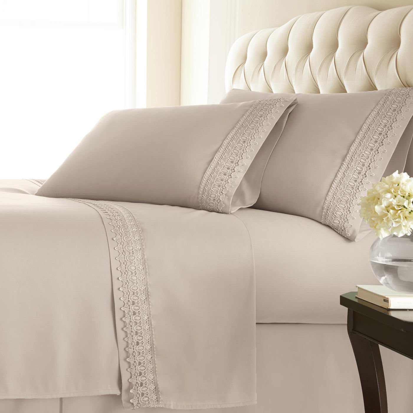 110 GSM Lace hem sheet set in bone