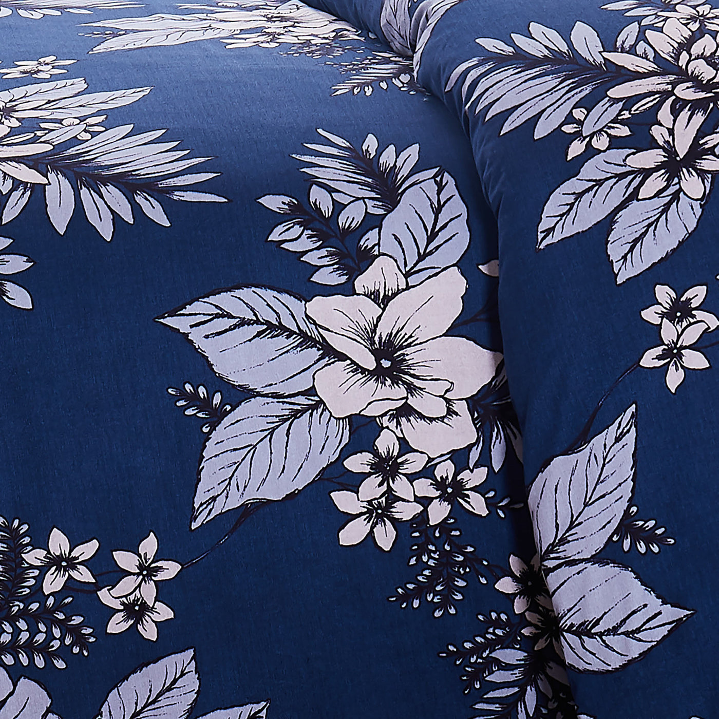 Flourish duvet cover in blue