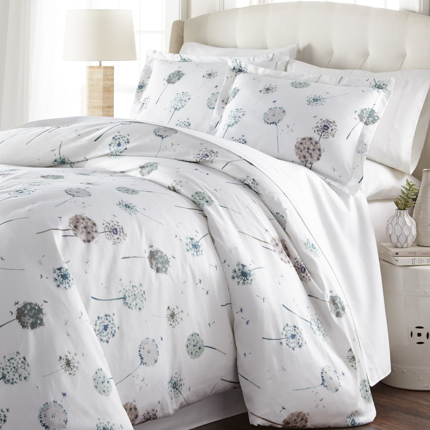 Summer Breeze Duvet Set in White