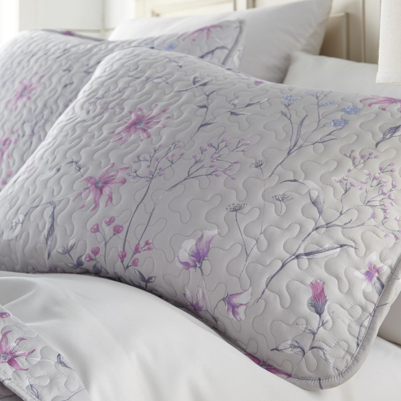 Floral Daydream in grey floral print quilt set