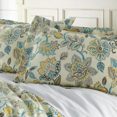 Details and Print Pattern of Global Paisley Comforter Set in Cream#color_global-paisley-cream
