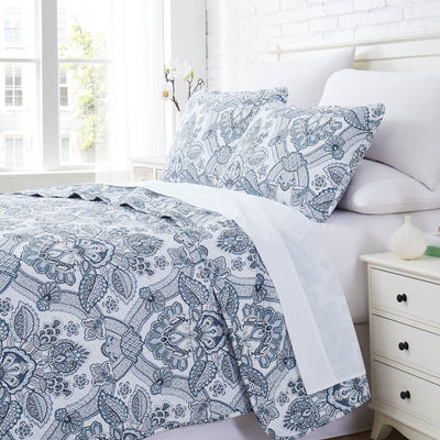 bluebell paisley quilt set in blue