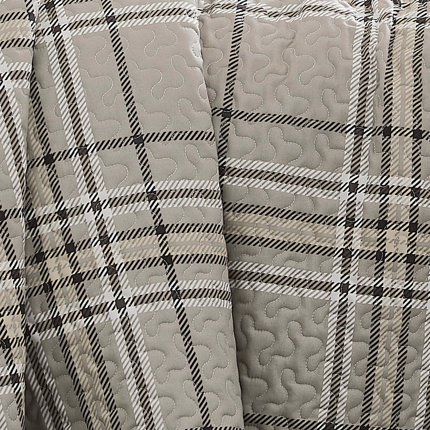 Details of Purely Plaid Quilt Set in mocha#color_plaid-mocha
