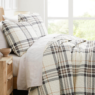Side View of  Purely Plaid Quilt Set in tofu#color_plaid-tofu