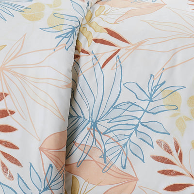 Details and Print Pattern of Palm Leaf Comforter in cream#color_palm-leaf-cream
