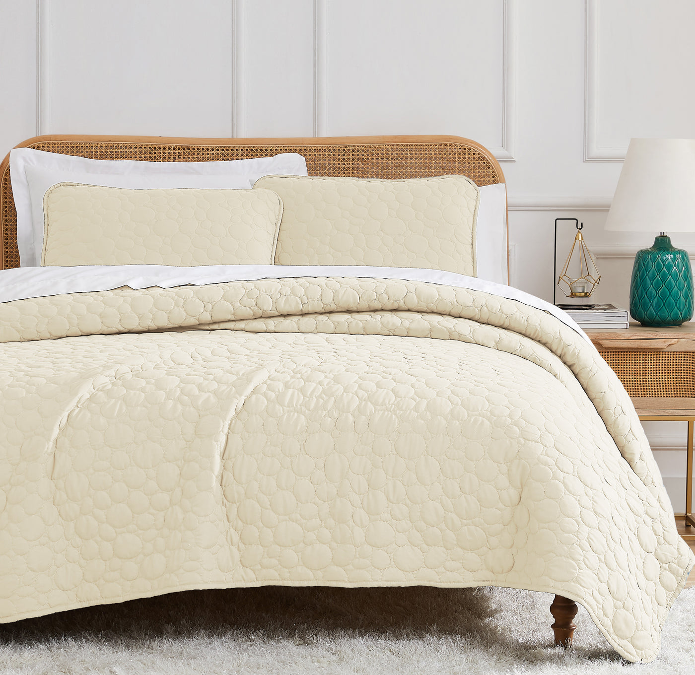 Pebbles Solid 3-Piece Quilt Set