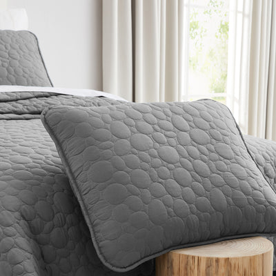 Pebbles Solid 3-Piece Quilt Set