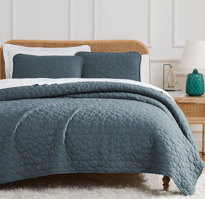 Pebbles Solid 3-Piece Quilt Set