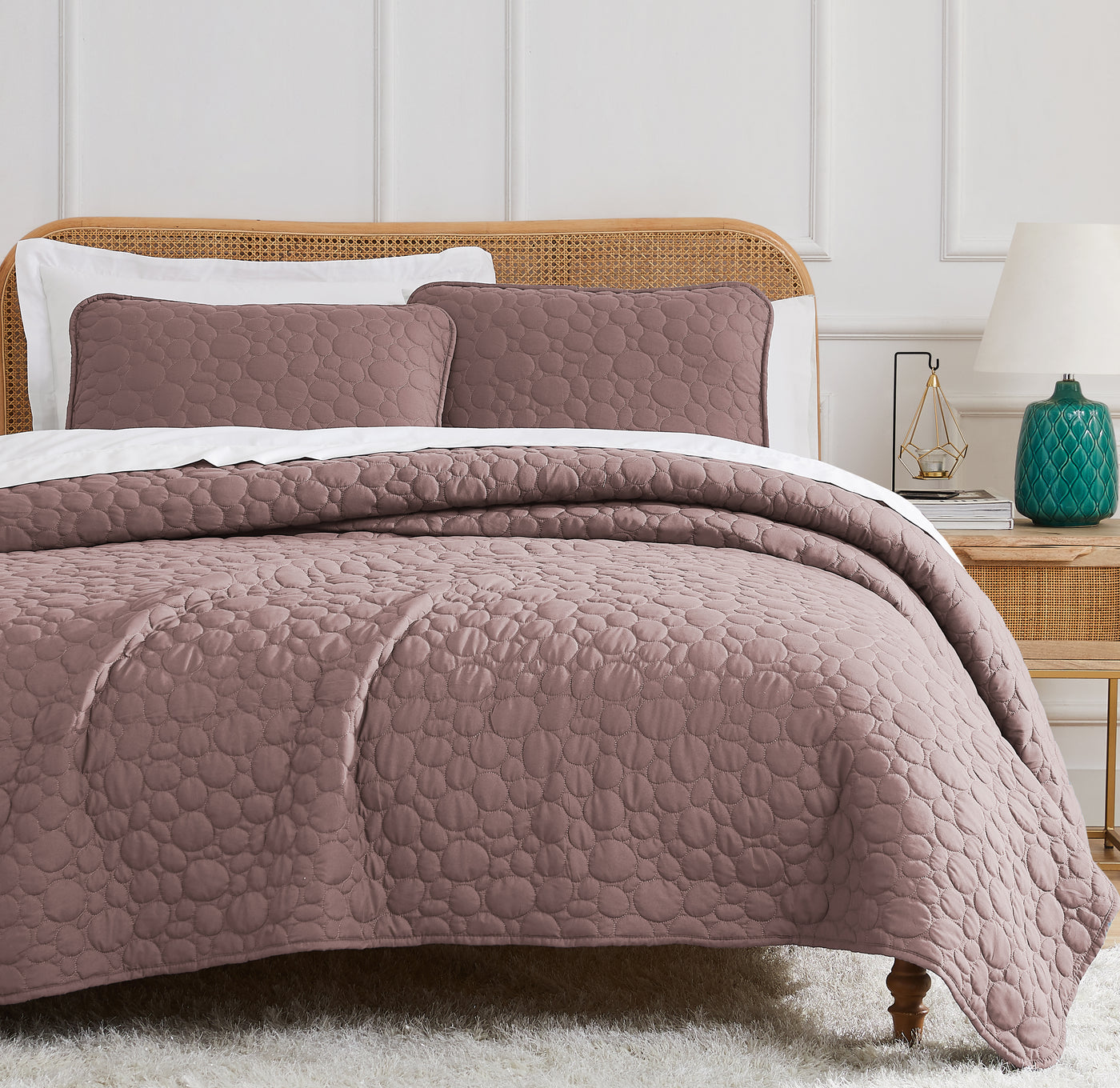 Pebbles Solid 3-Piece Quilt Set