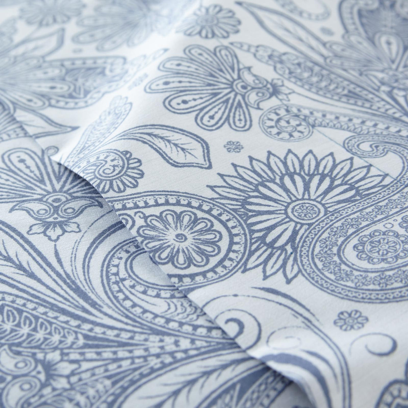 Sacred Journey Sheet Set in White with Blue