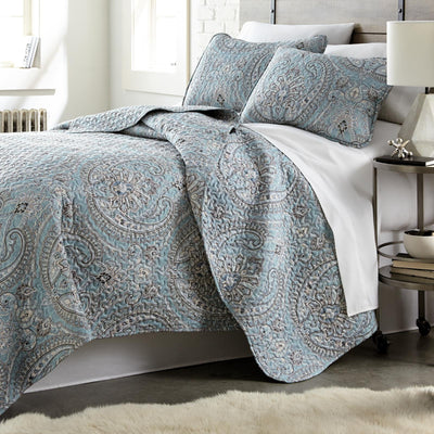 Sing to Me Quilt Set in Aqua