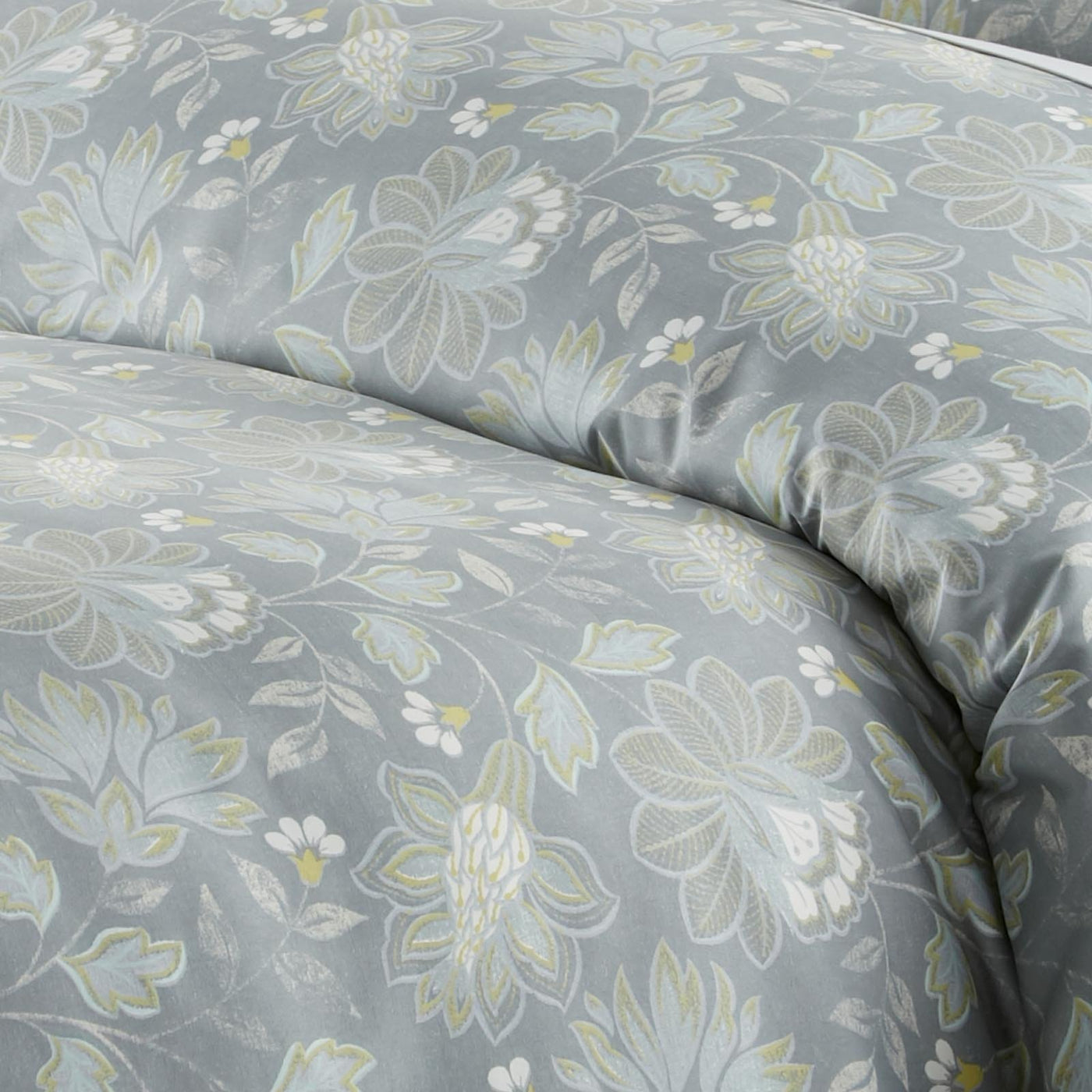 Details and Print Pattern of Terra Flora Down Alternative Comforter Set in Steel Blue#color_terra-flora-steel-blue